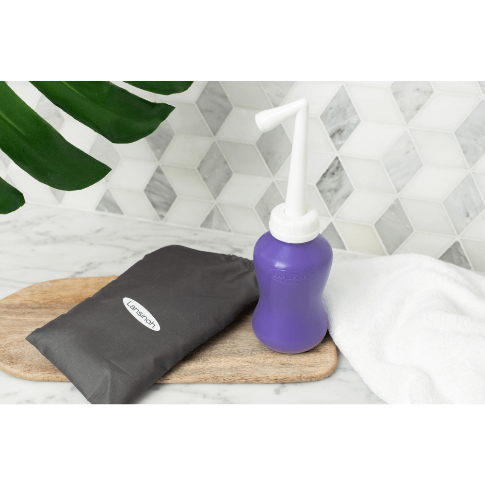 lansinoh_postartum_wash_bottle_2.png