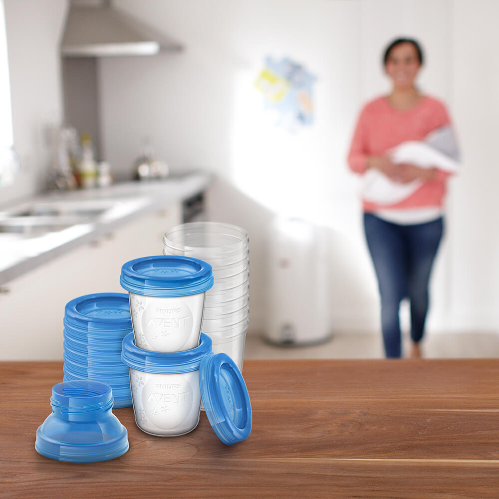 philips_milk_storage_cups_lifestyle1.jpg