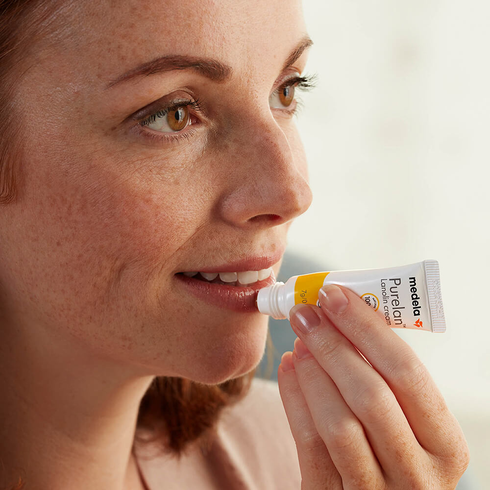 purelan_lanolin_cream_7g_lifestyle2.jpg