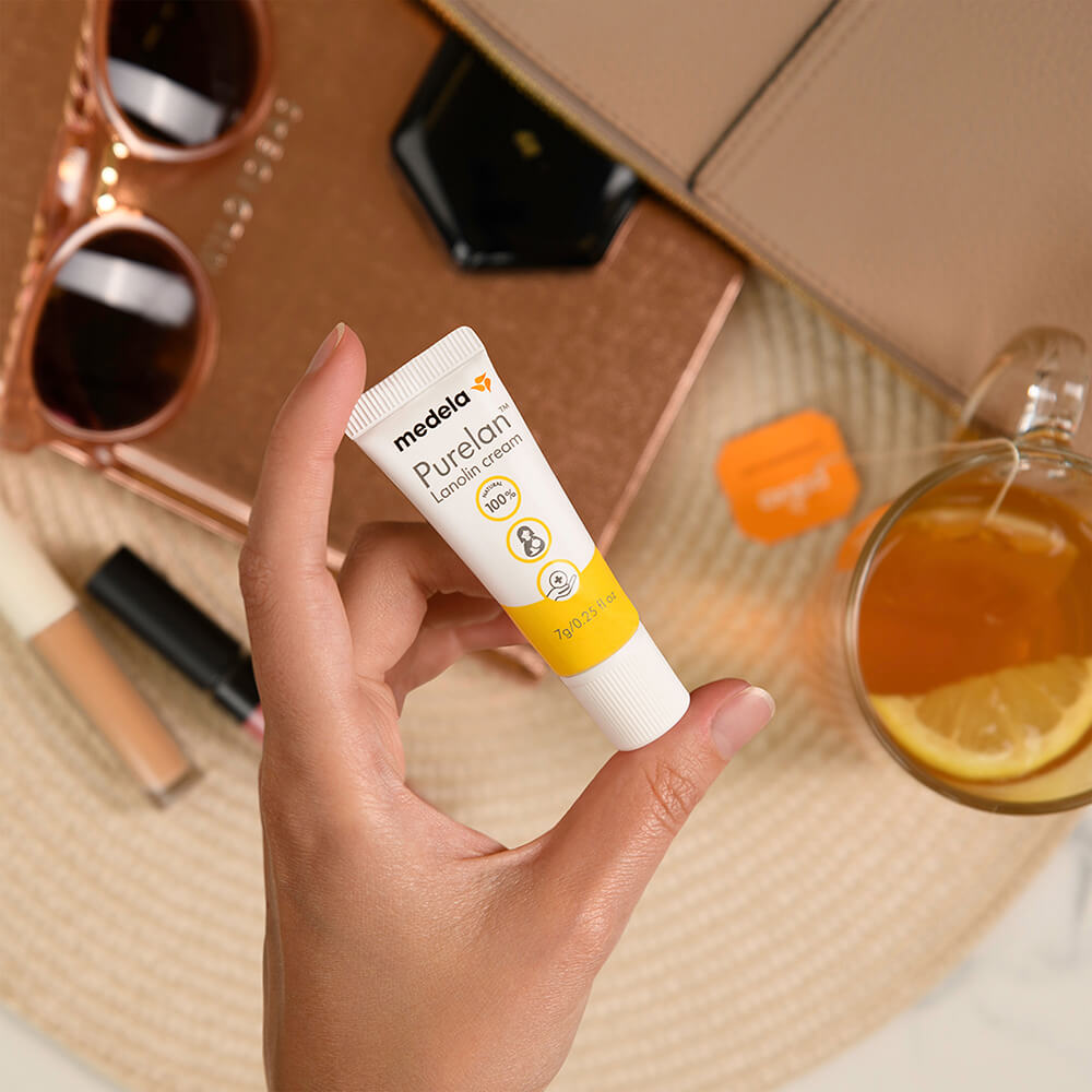 purelan_lanolin_cream_7g_lifestyle3.jpg